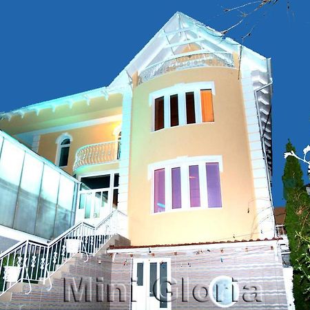 Gloria Mini-Hotel Кишинів Екстер'єр фото